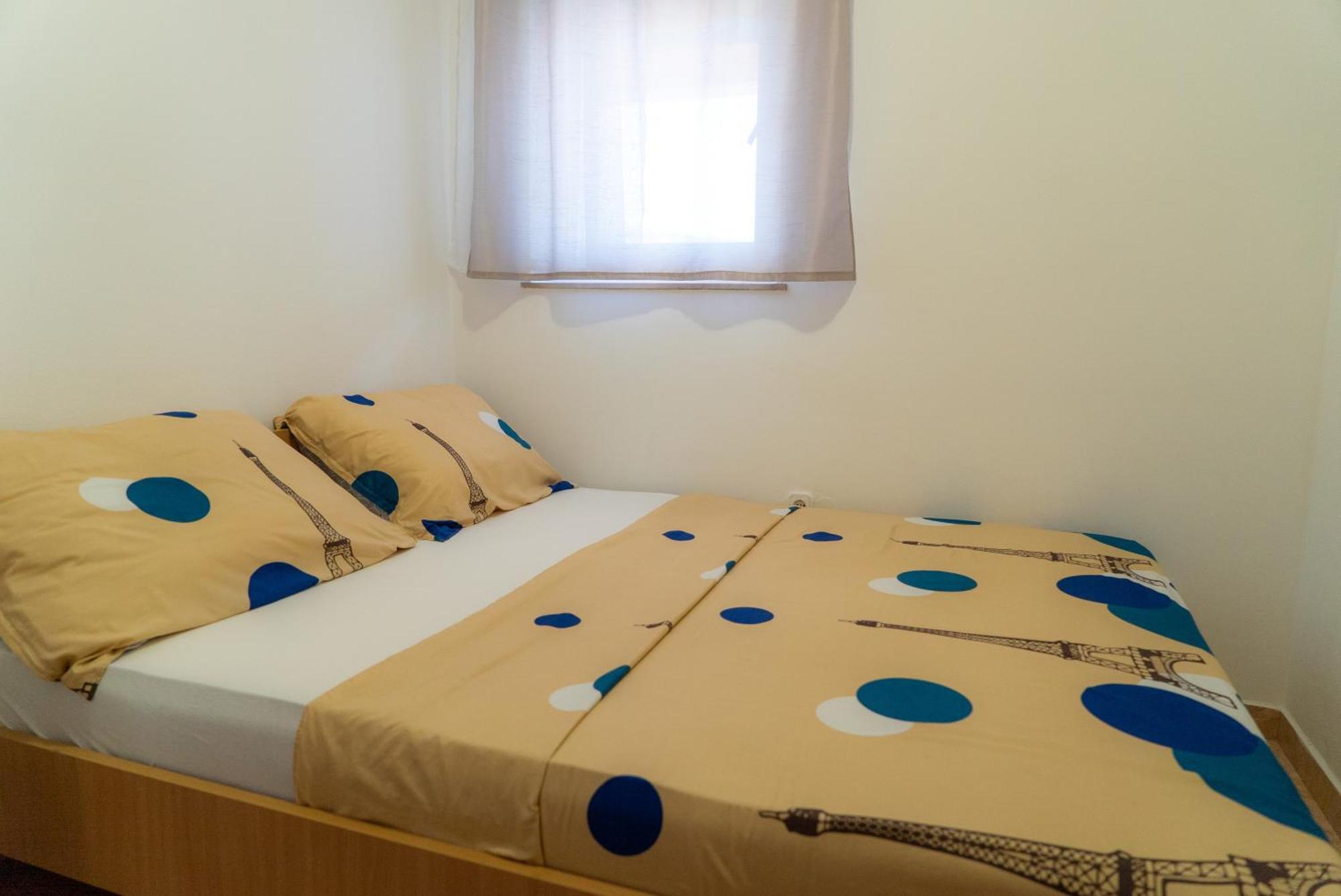 Apartments Zubcic Tisno Exterior photo