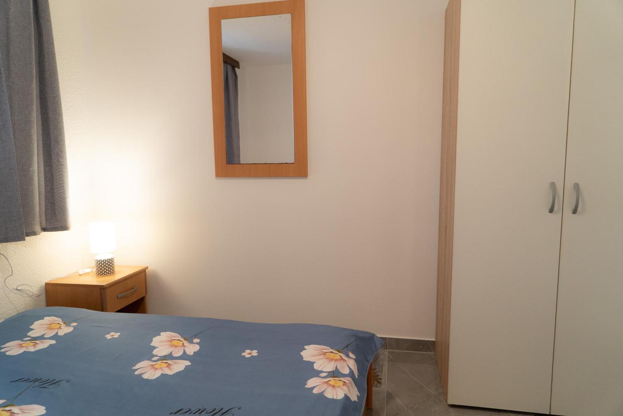 Apartments Zubcic Tisno Room photo